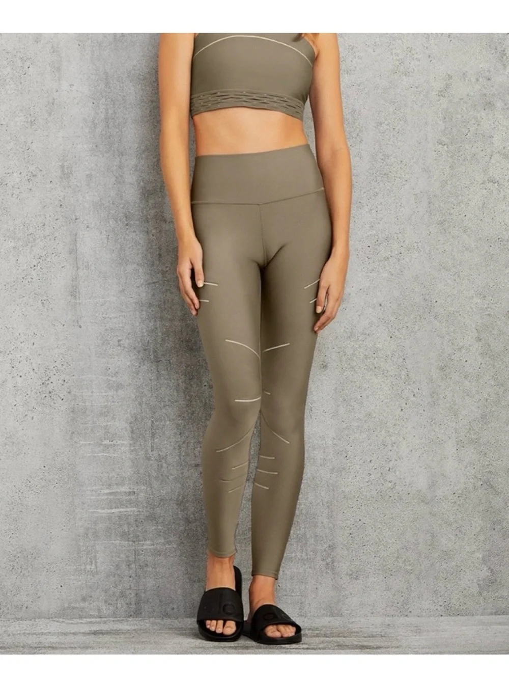 EUC Alo High Waist Sequence Airlift Leggings Reflective S Olive Branch Green
